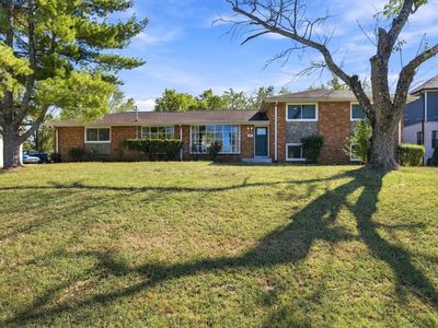747 Rowan Dr