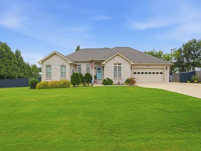 70 Villagewood Dr