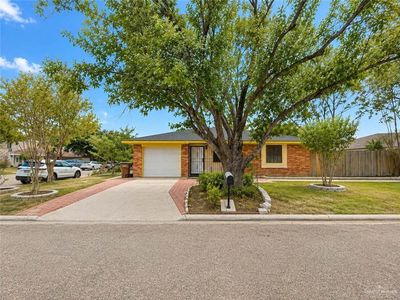 1902 Ash Cir