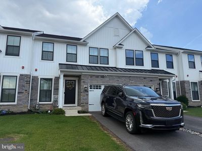 Property at 8005 Milltown Cir, Cheltenham, PA