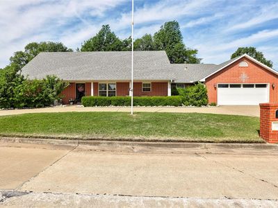 502 Pool Ln