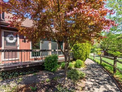 23 Bloomingdale Dr #1C