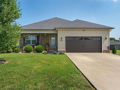 222 Claiborne Cir