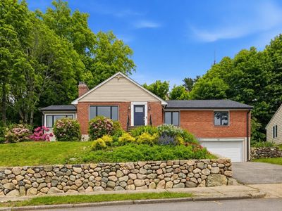 18 Travis Dr