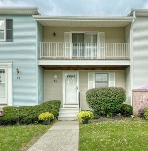 15 Southfield Dr
