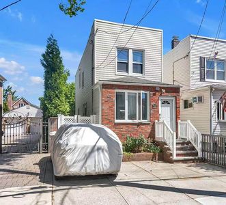 72-21 66th Dr