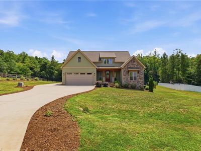 8829 Belews Ridge Rd