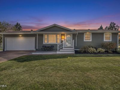 3811 Hoffman Dr