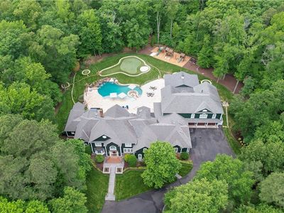 203 Randolph Square Ln