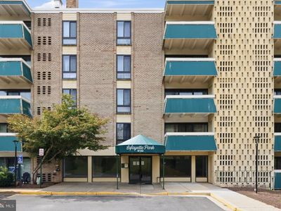6133 Leesburg Pike APT 109