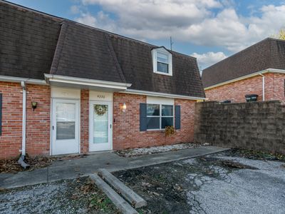 4330 S Germantown Dr