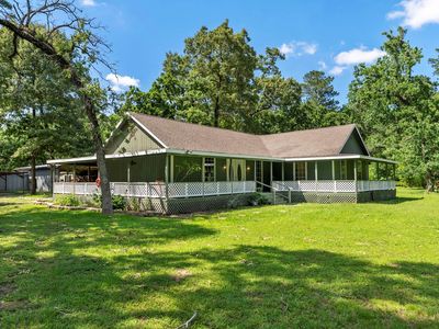 41 Hall Dr N