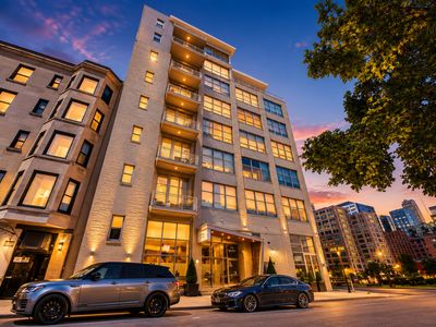 770 W Gladys Ave APT 804