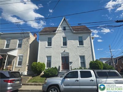 578 Broad St
