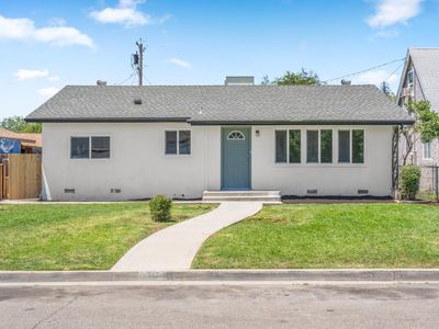 1105 Hoag Ave