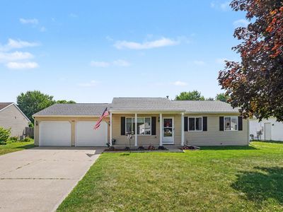 383 Courtney St