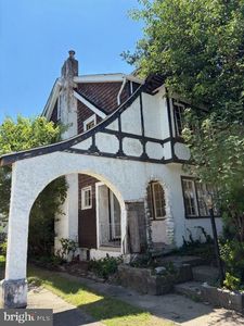 Property at 209 1st Ave, Broomall, PA