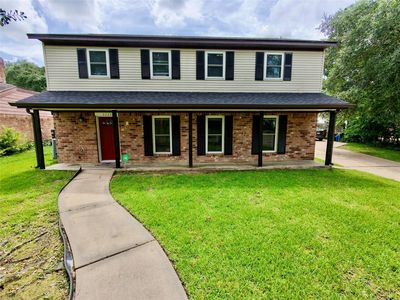 1111 Appleford Dr