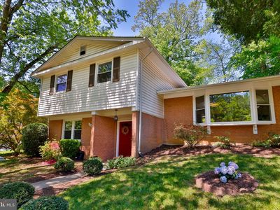 1206 Sarah Dr