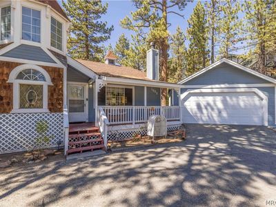 1009 White Mountain Dr
