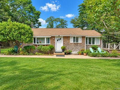 4 Holzman Drive