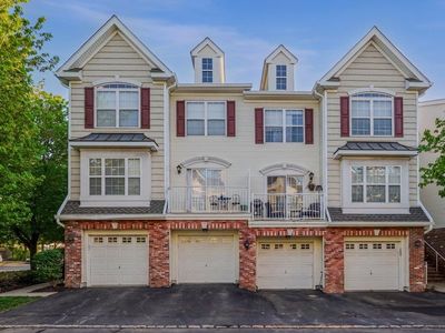2 Marina Dr