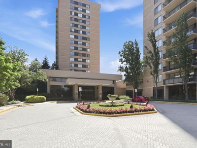 3713 George Mason Dr #810