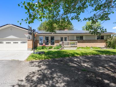 3150 W Highway 33