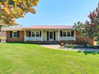 1901 McVitty Rd