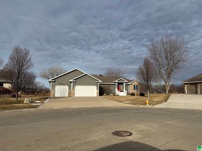 305 Saint Andrews Ct