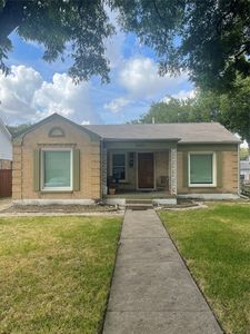 2523 Roanoke Ave