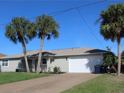 143 Lakeshore Dr
