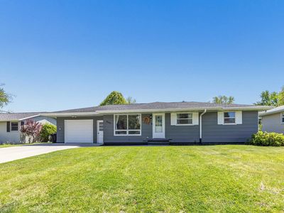 2543 Shade Tree Ln