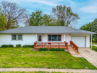 415 NE 4th St