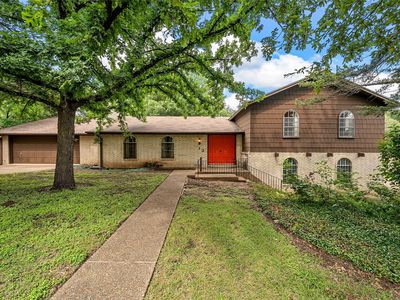 713 Wooded Crest Dr