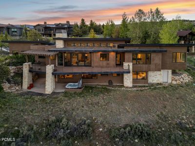 2496 E Westview Trl