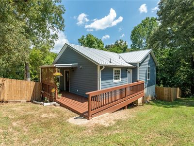 1003 Walnut St