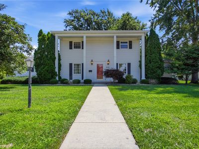 2101 Reynolds Dr