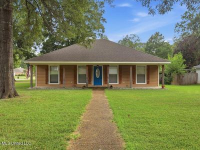 116 Eastwood Cir