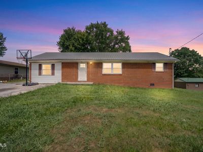 602 Hilltop Dr