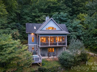 18 Wood Haven Ln