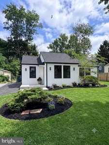 160 Hillview Rd