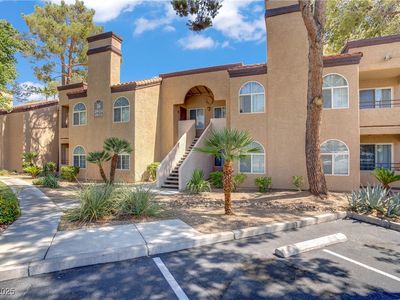 9325 W Desert Inn Rd APT 109