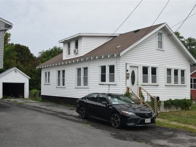 337 Roxford Rd N
