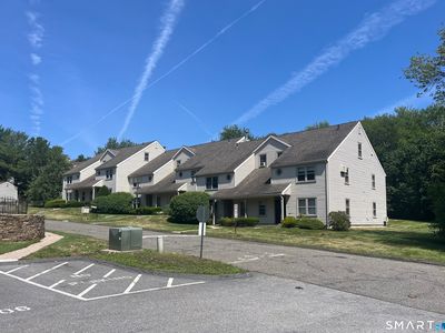 407 Village Drive #407