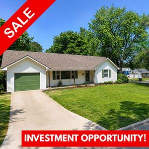 Property at 200 SW Hillside Ave, Topeka, KS