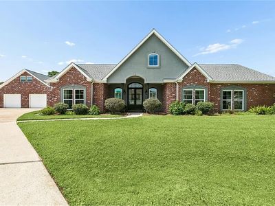 141 Magnolia Ct