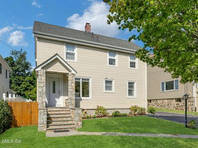 17 Thornhill Rd