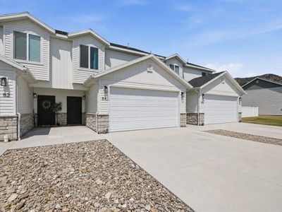 54 Cedar Ln