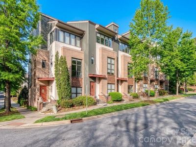 664 Garden District Dr